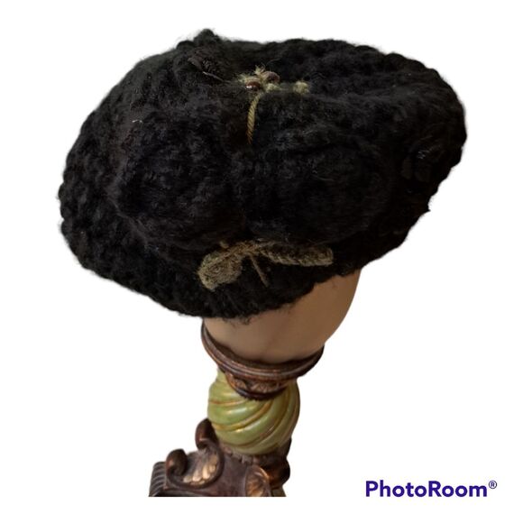 VINTAGE HAND CROCHET RETRO LITTLE BLACK BARRETTE W/FLORAL DESIGN main image 13
